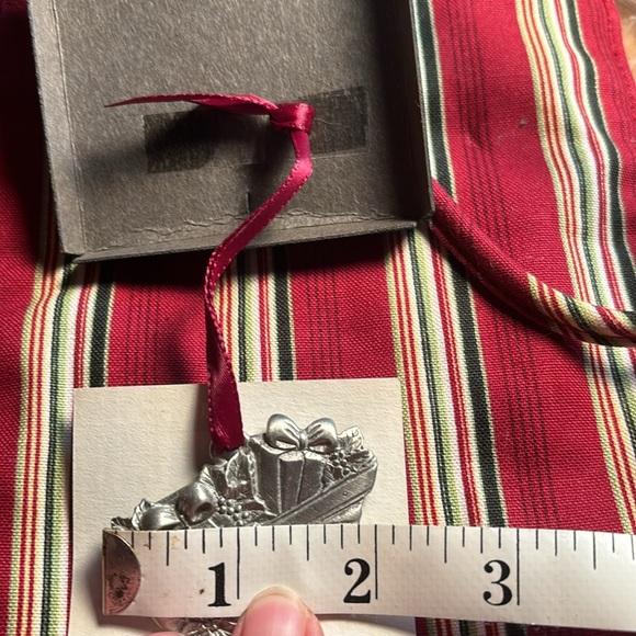 Longaberger 1982 Sleigh Basket Pewter Christmas Ornament NWT - Picture 3 of 4